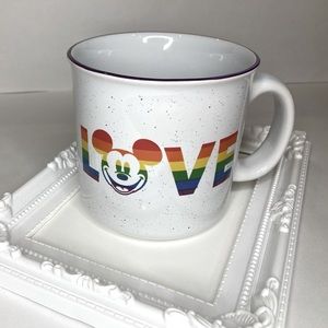 🌈 Rainbow Disney Collection Mickey LOVE 20 oz Mug